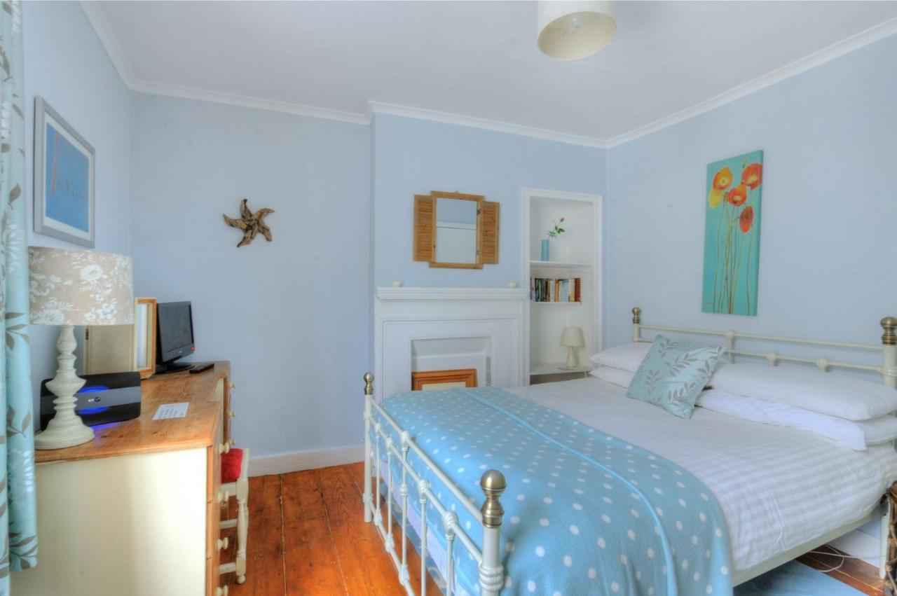 Driftwood Apartment Лайм Риджис Екстериор снимка